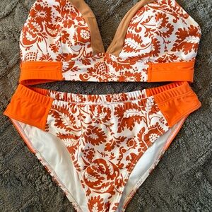 SHEIN Orange and White Floral Bikini